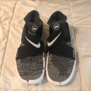 Nike free run motion sneakers
